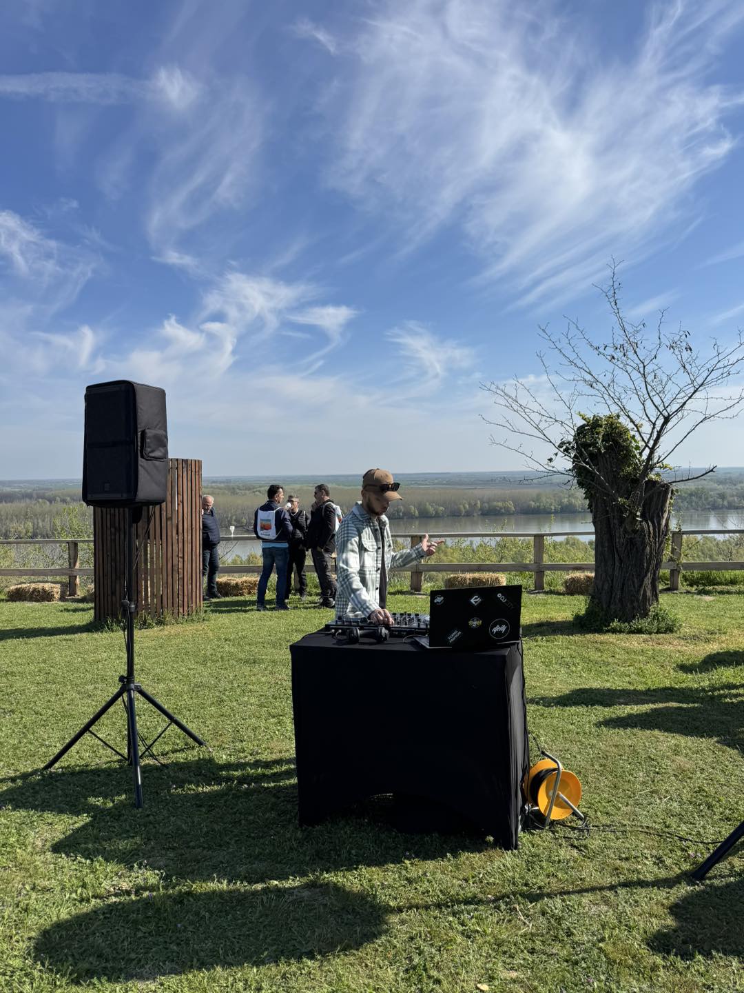 3. DJ Andy Boy Na Vidikovcu